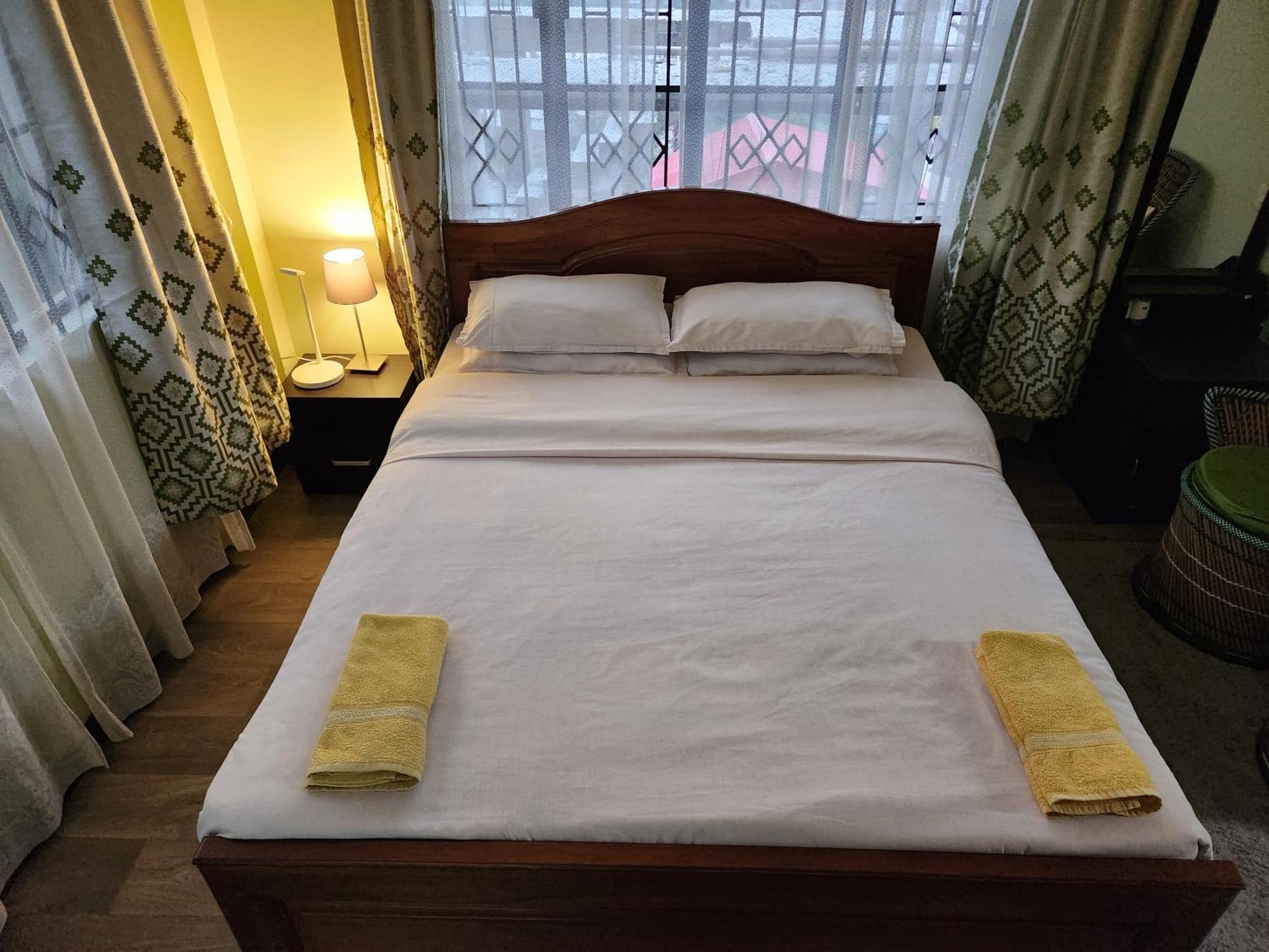 Cafe Sola Bnb Шиллонг Экстерьер фото